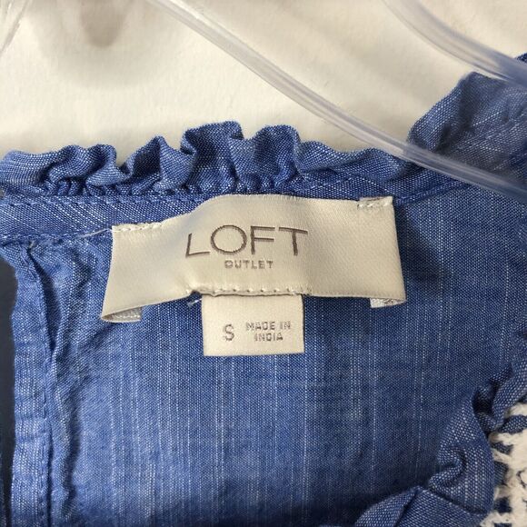 Ann Taylor Loft Outlet Women's 3/4 Bell Sleeve Blouse w/Lace Detail Size Small - Picture 5 of 9